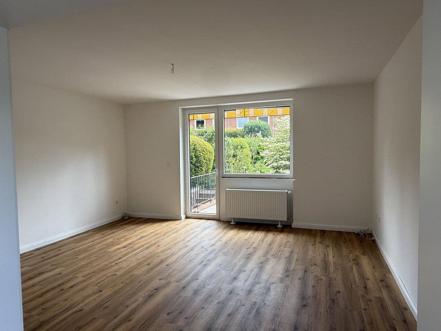 Prenájom domu 115 m², pozemek 450 m², Norderstedt, Šlezvicko-Holštajnsko Prenájom domu 115 m², pozemek 450 m², Norderstedt, Šlezvicko-Holštajnsko