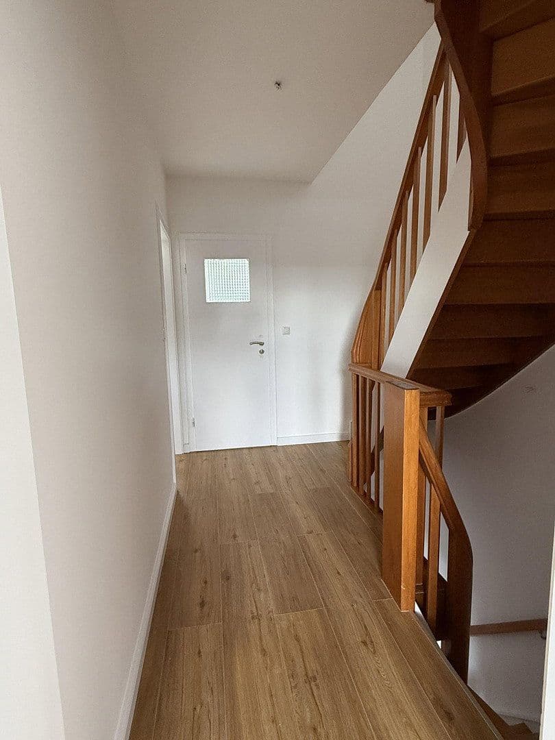 Prenájom domu 115 m², pozemek 450 m², Norderstedt, Šlezvicko-Holštajnsko Prenájom domu 115 m², pozemek 450 m², Norderstedt, Šlezvicko-Holštajnsko