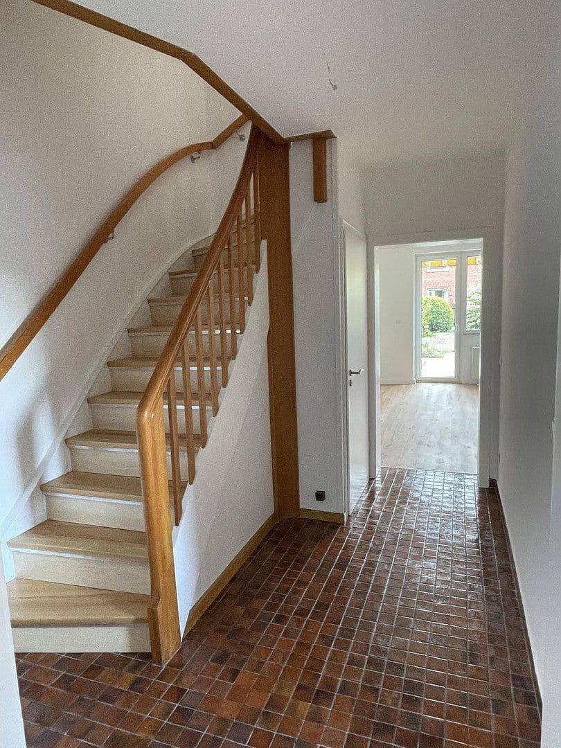 Prenájom domu 115 m², pozemek 450 m², Norderstedt, Šlezvicko-Holštajnsko Prenájom domu 115 m², pozemek 450 m², Norderstedt, Šlezvicko-Holštajnsko