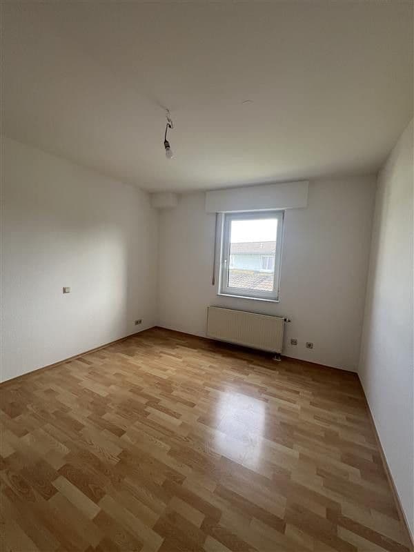Prenájom bytu 2-izbový 73 m², Rösrath, Severné Porýnie - Westfálsko Prenájom bytu 2-izbový 73 m², Rösrath, Severné Porýnie - Westfálsko