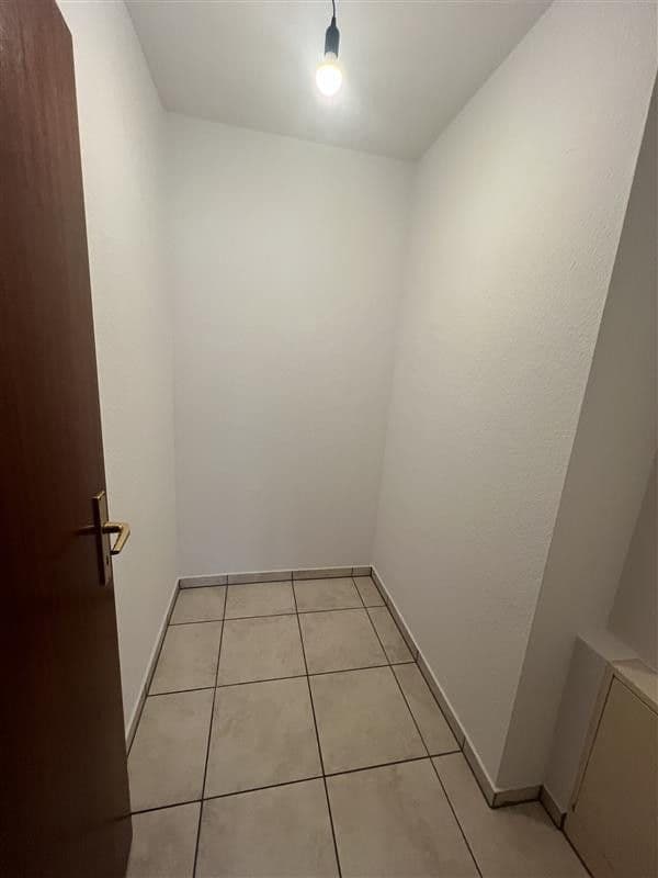 Prenájom bytu 2-izbový 73 m², Rösrath, Severné Porýnie - Westfálsko Prenájom bytu 2-izbový 73 m², Rösrath, Severné Porýnie - Westfálsko