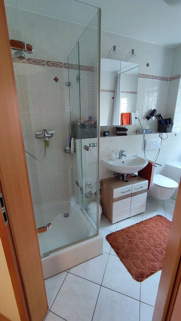 Prenájom bytu 2-izbový 63 m², Bergisch Gladbach, Severné Porýnie - Westfálsko Prenájom bytu 2-izbový 63 m², Bergisch Gladbach, Severné Porýnie - Westfálsko