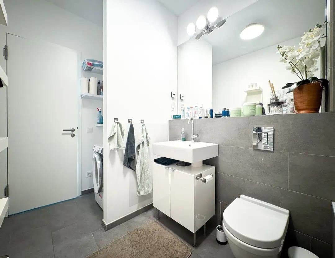 Prenájom bytu 2-izbový 56 m², Berlin, Berlín Prenájom bytu 2-izbový 56 m², Berlin, Berlín