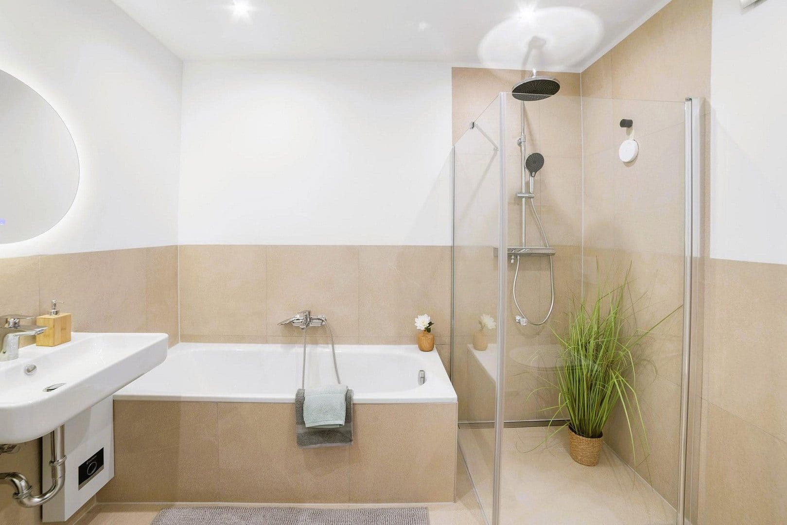 Predaj bytu 3-izbový 84 m², Duisburg, Severné Porýnie - Westfálsko Predaj bytu 3-izbový 84 m², Duisburg, Severné Porýnie - Westfálsko