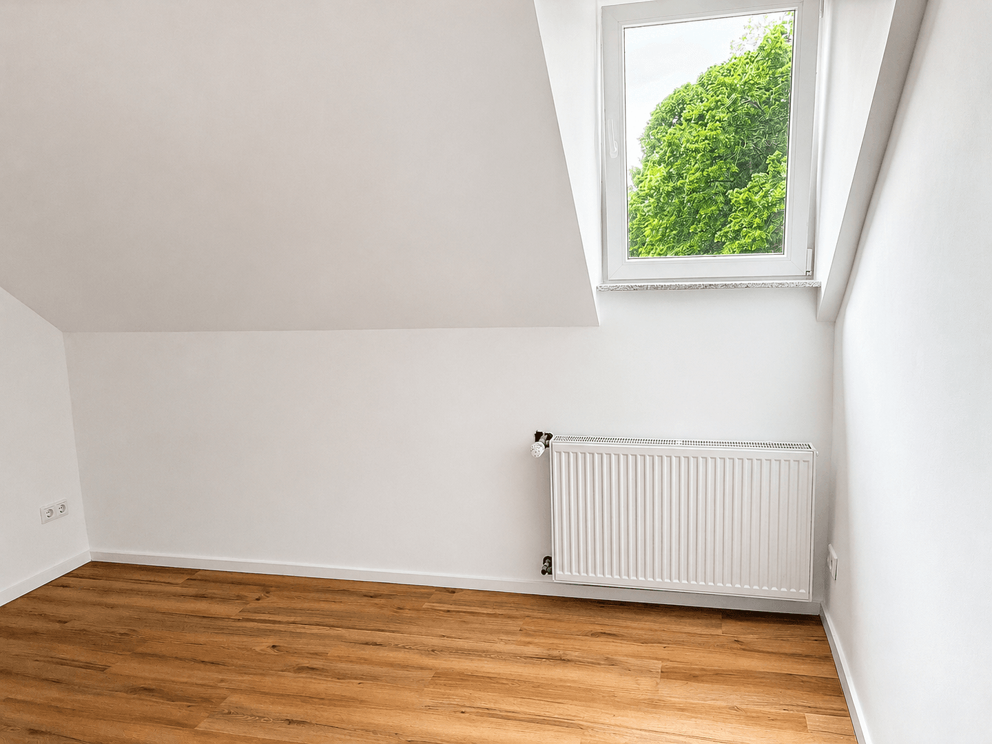 Prenájom bytu 2-izbový 74 m², Bebelstraße 228, Oberhausen, Severné Porýnie - Westfálsko Prenájom bytu 2-izbový 74 m², Bebelstraße 228, Oberhausen, Severné Porýnie - Westfálsko