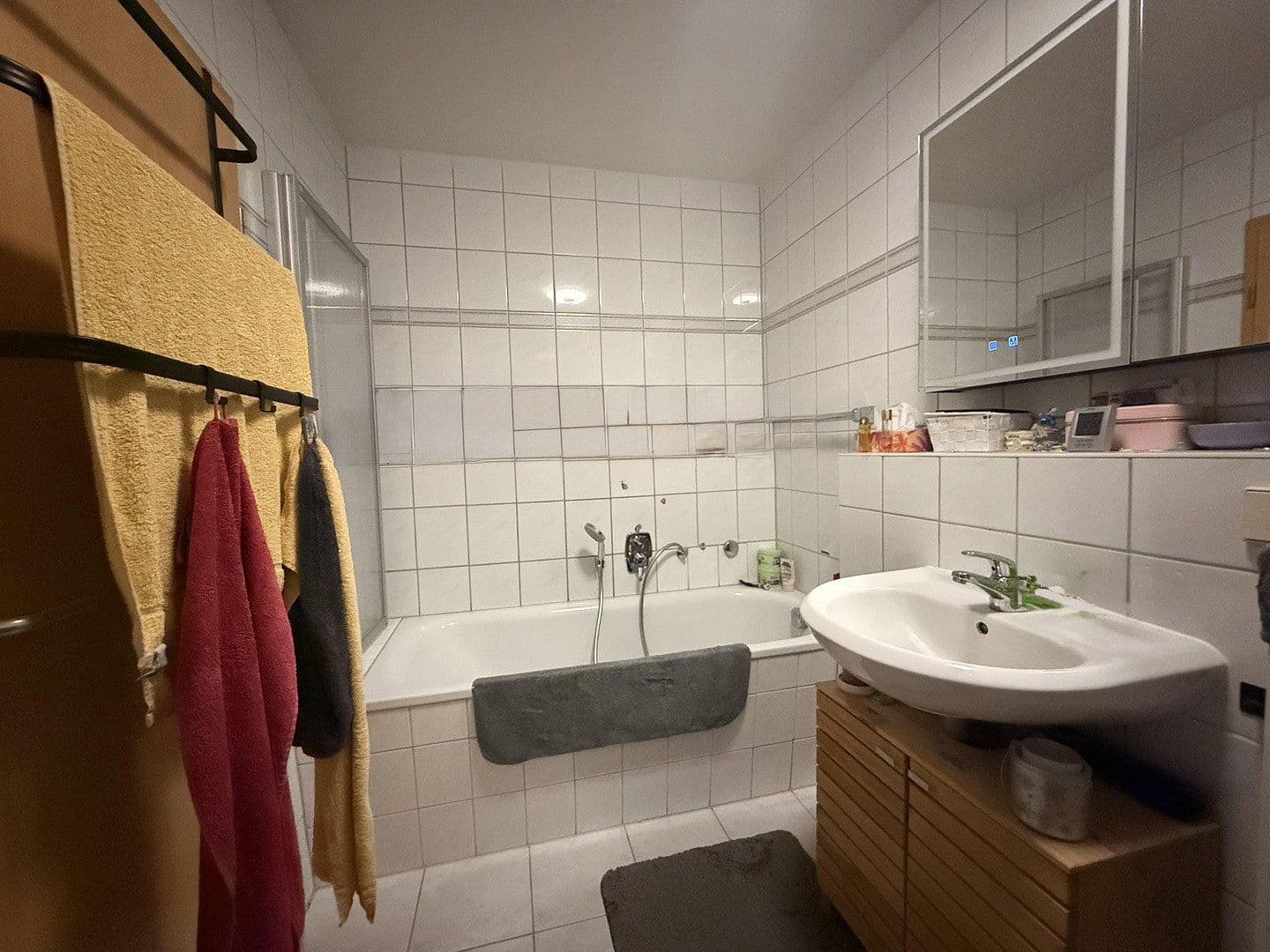 Predaj bytu 6-izbový 149 m², Unter dem Holzweg 8, Grammetal, Durínsko Predaj bytu 6-izbový 149 m², Unter dem Holzweg 8, Grammetal, Durínsko