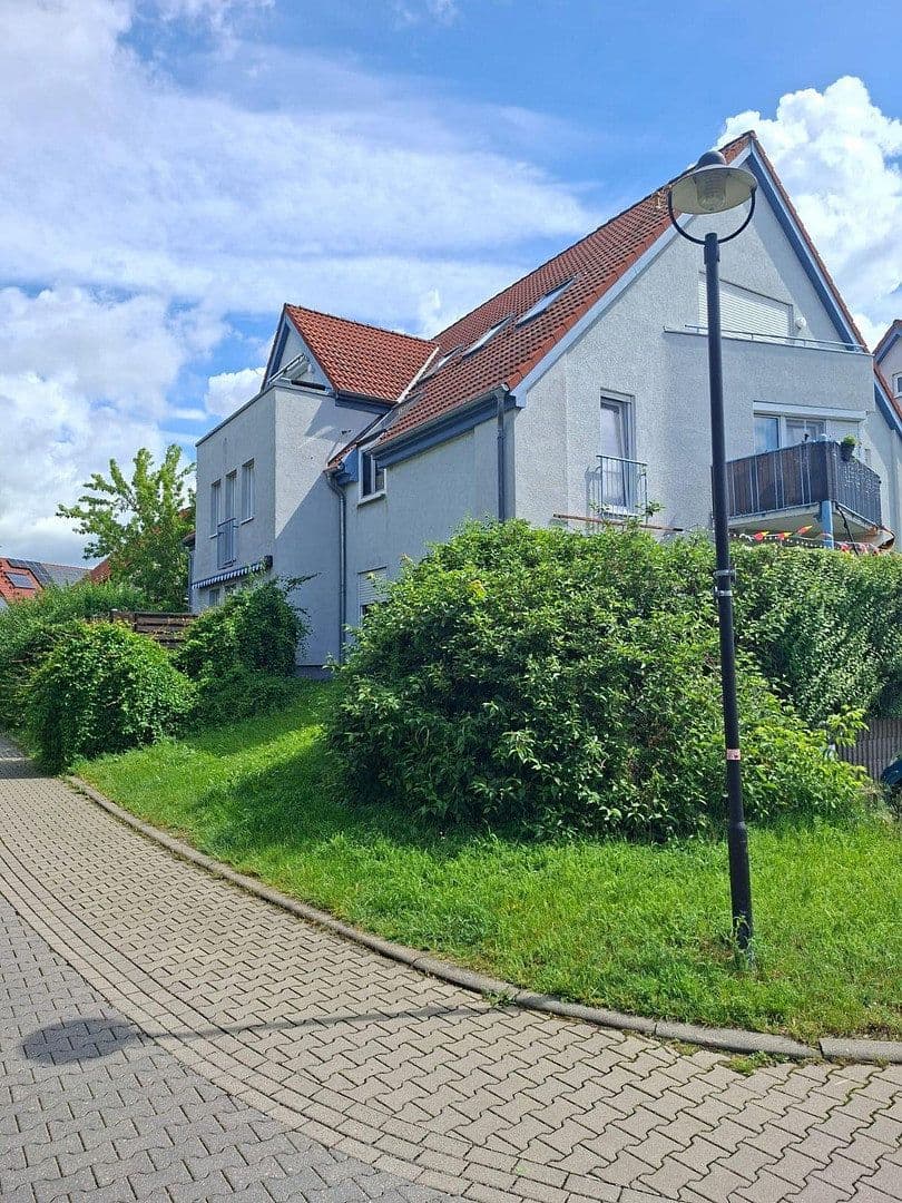 Predaj bytu 6-izbový 149 m², Unter dem Holzweg 8, Grammetal, Durínsko Predaj bytu 6-izbový 149 m², Unter dem Holzweg 8, Grammetal, Durínsko