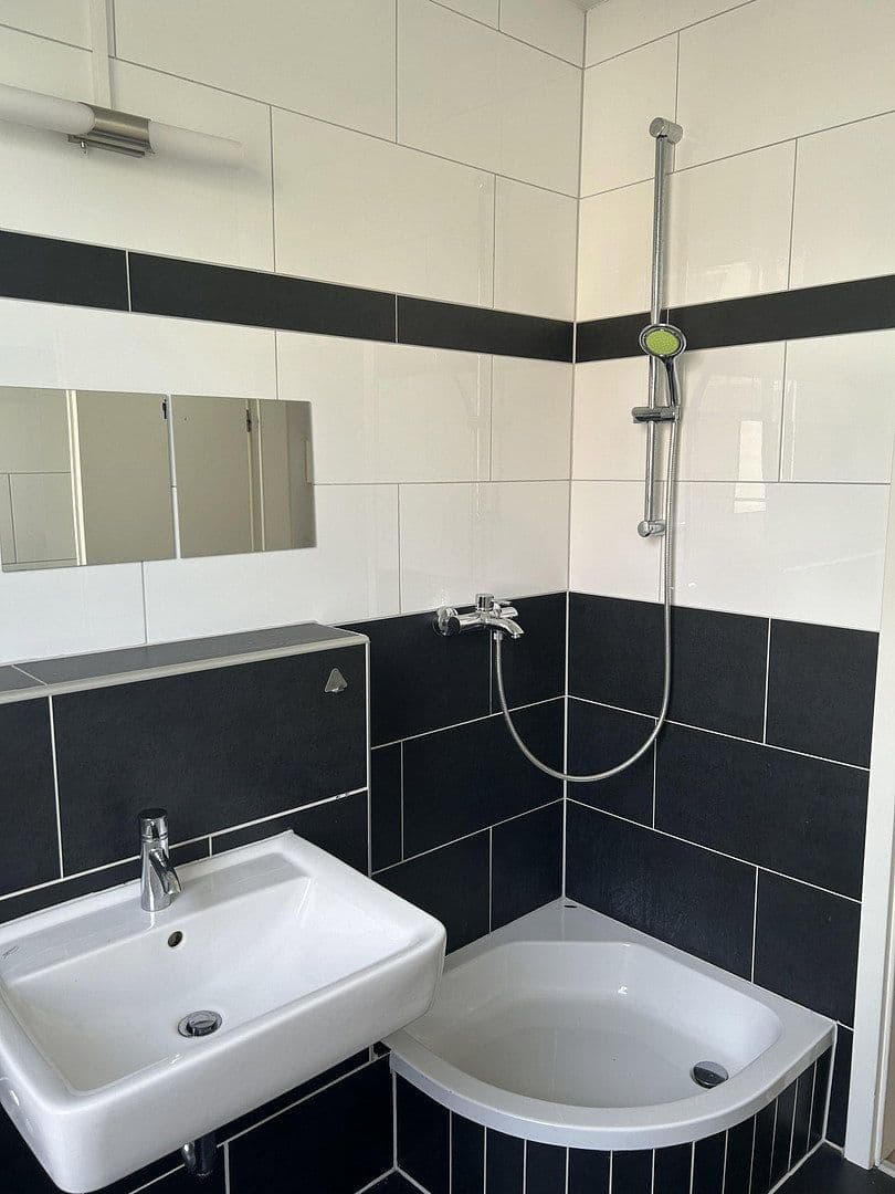 Prenájom kancelárie 48 m², Aschaffenburg, Bavorsko Prenájom kancelárie 48 m², Aschaffenburg, Bavorsko