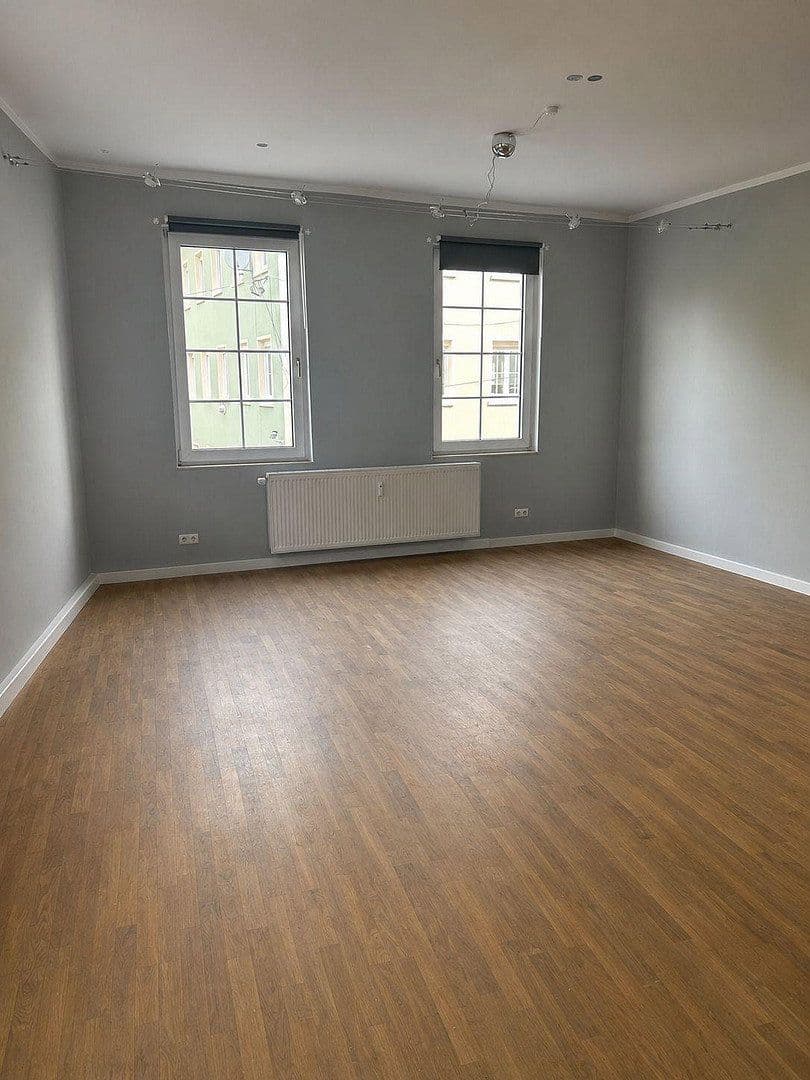 Prenájom kancelárie 48 m², Aschaffenburg, Bavorsko Prenájom kancelárie 48 m², Aschaffenburg, Bavorsko
