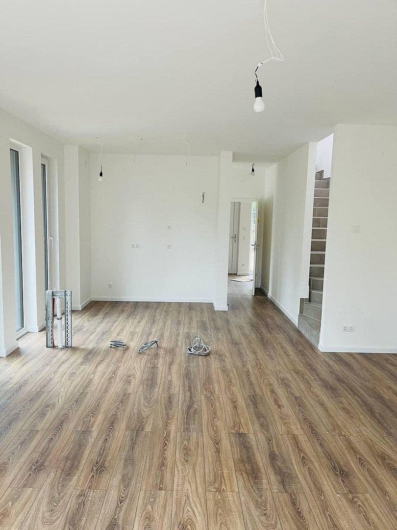 Prenájom domu 170 m², pozemek 508 m², Rembrandstraße 67, Blankenfelde-Mahlow, Brandenbursko Prenájom domu 170 m², pozemek 508 m², Rembrandstraße 67, Blankenfelde-Mahlow, Brandenbursko