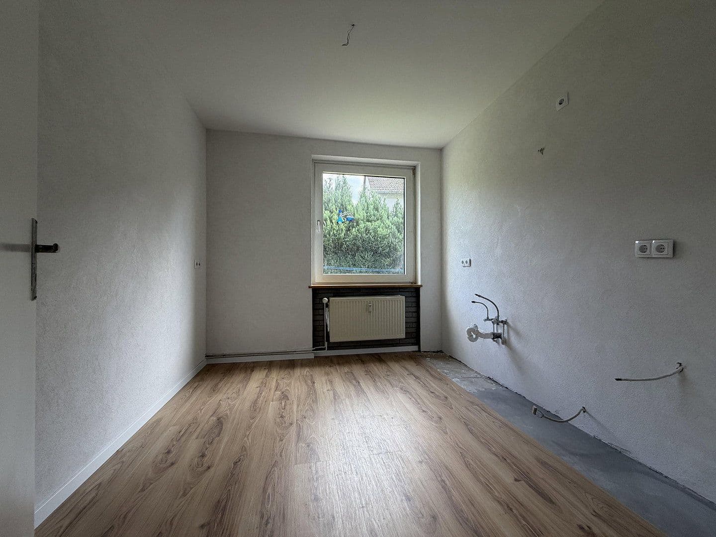Prenájom bytu 4-izbový 80 m², Nienburg/Weser, Dolné Sasko Prenájom bytu 4-izbový 80 m², Nienburg/Weser, Dolné Sasko