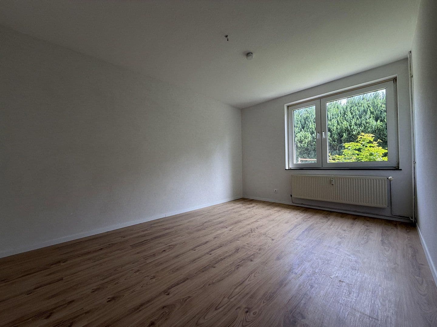 Prenájom bytu 4-izbový 80 m², Nienburg/Weser, Dolné Sasko Prenájom bytu 4-izbový 80 m², Nienburg/Weser, Dolné Sasko