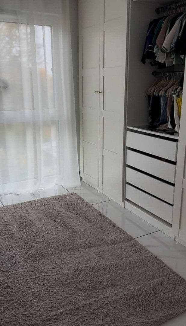 Prenájom bytu 3-izbový 97 m², Stein, Bavorsko Prenájom bytu 3-izbový 97 m², Stein, Bavorsko