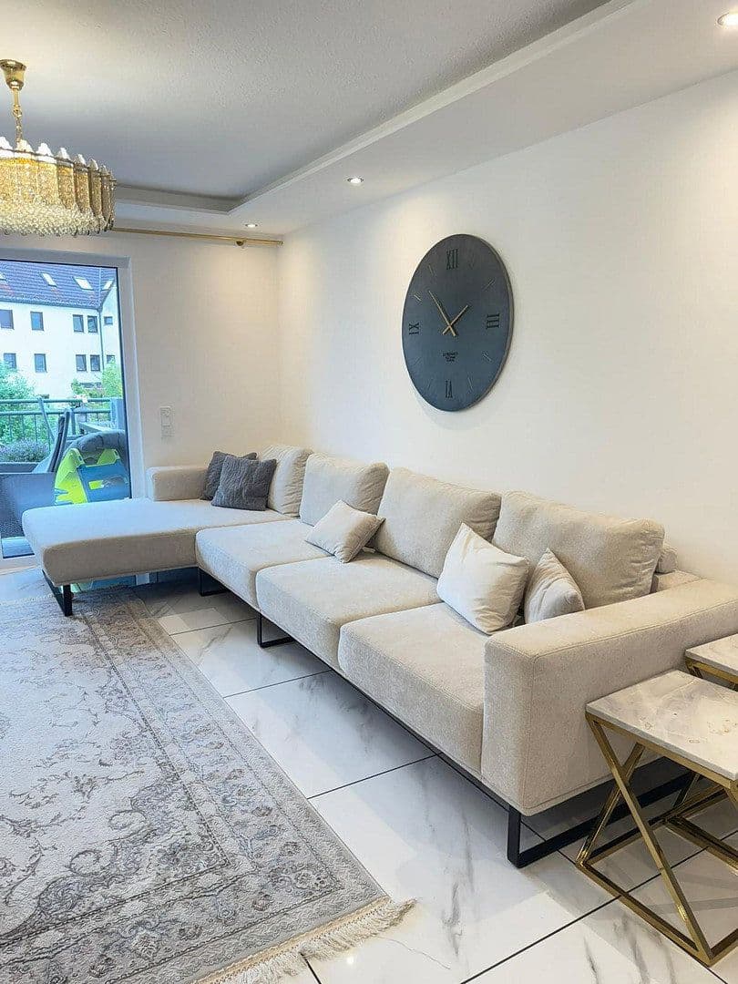 Prenájom bytu 3-izbový 97 m², Stein, Bavorsko Prenájom bytu 3-izbový 97 m², Stein, Bavorsko