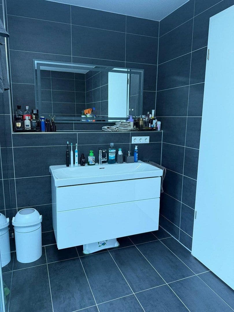 Prenájom bytu 3-izbový 97 m², Stein, Bavorsko Prenájom bytu 3-izbový 97 m², Stein, Bavorsko