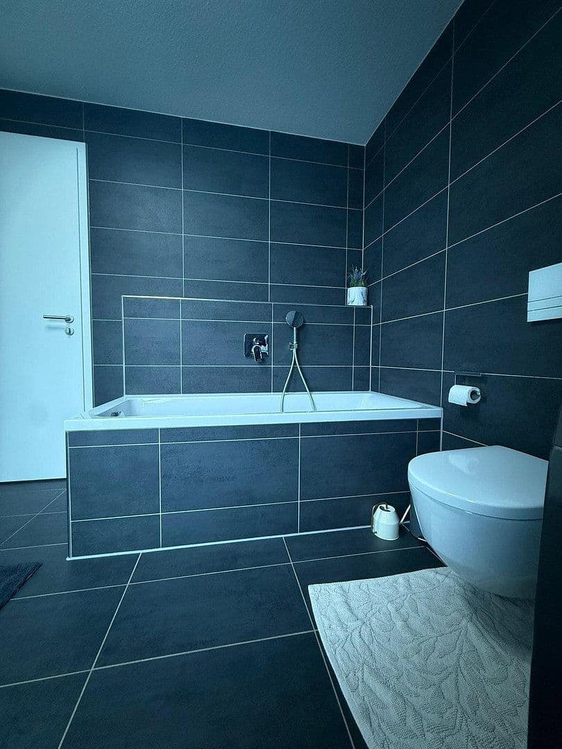 Prenájom bytu 3-izbový 97 m², Stein, Bavorsko Prenájom bytu 3-izbový 97 m², Stein, Bavorsko