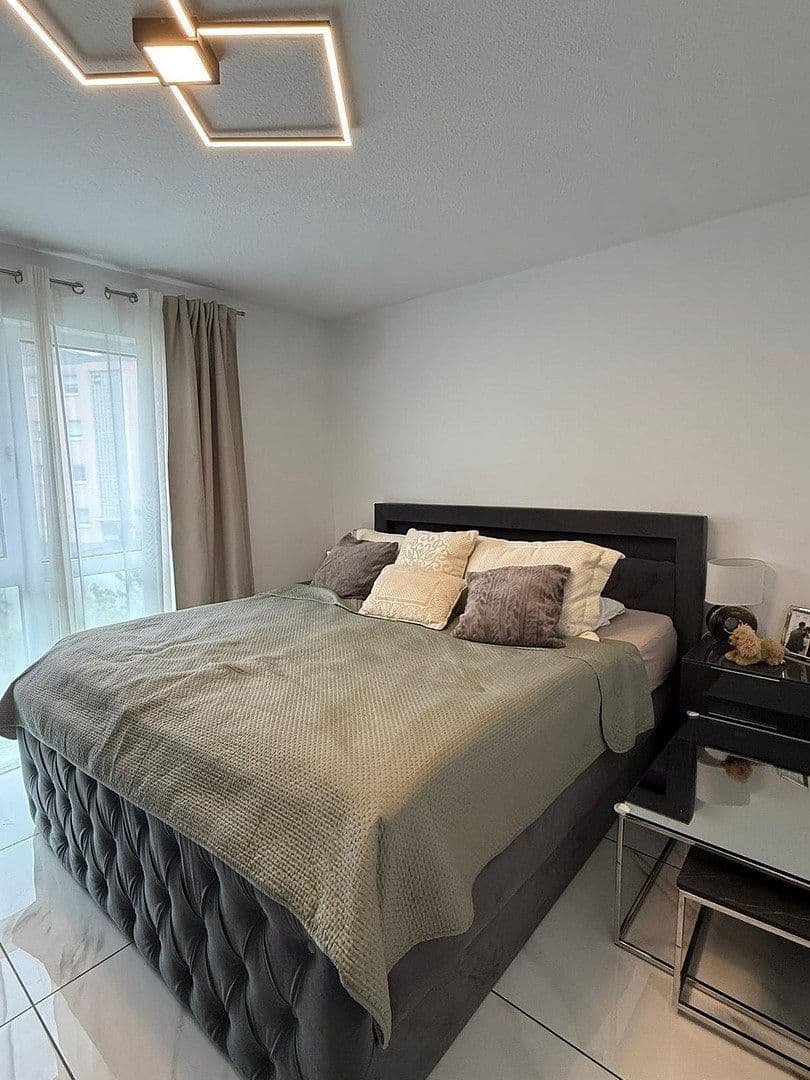 Prenájom bytu 3-izbový 97 m², Stein, Bavorsko Prenájom bytu 3-izbový 97 m², Stein, Bavorsko
