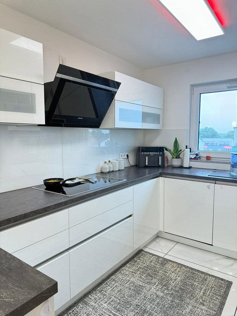 Prenájom bytu 3-izbový 97 m², Stein, Bavorsko Prenájom bytu 3-izbový 97 m², Stein, Bavorsko