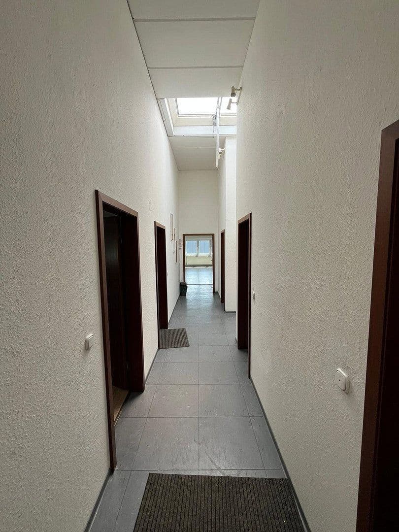 Prenájom nebytového priestoru 6.000 m², Beckebohnen 11, Liebenau, Dolné Sasko Prenájom nebytového priestoru 6.000 m², Beckebohnen 11, Liebenau, Dolné Sasko