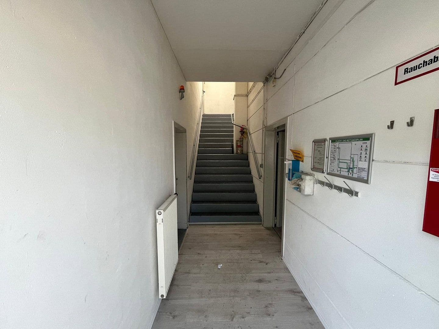Prenájom nebytového priestoru 6.000 m², Beckebohnen 11, Liebenau, Dolné Sasko Prenájom nebytového priestoru 6.000 m², Beckebohnen 11, Liebenau, Dolné Sasko
