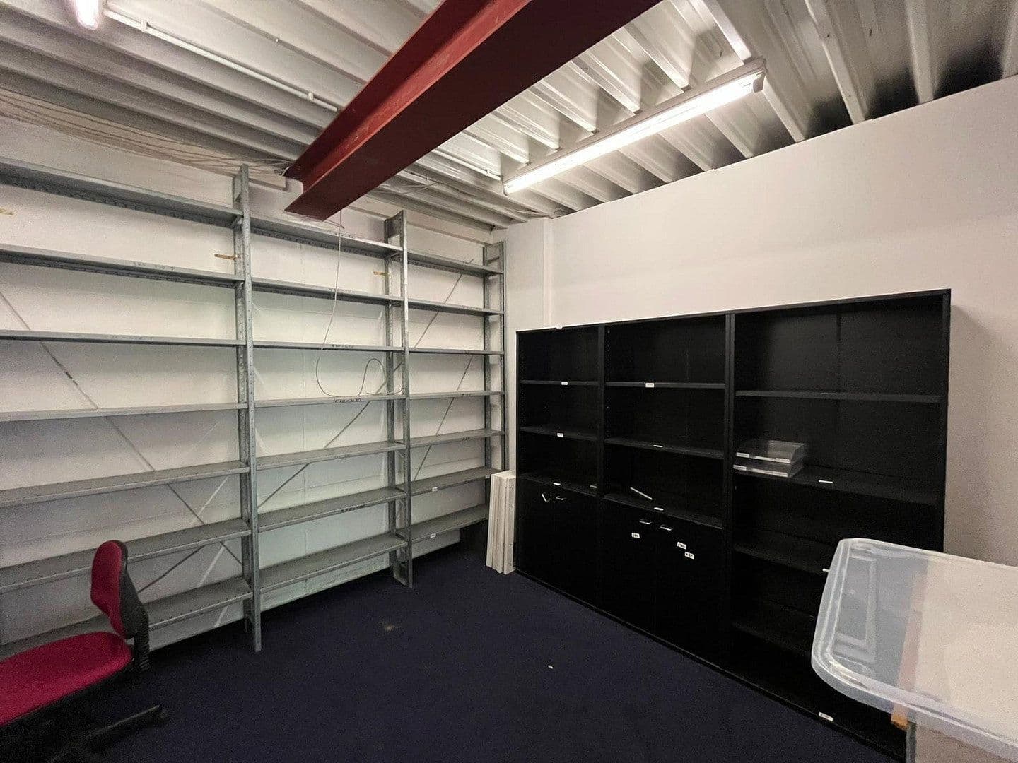 Prenájom nebytového priestoru 6.000 m², Beckebohnen 11, Liebenau, Dolné Sasko Prenájom nebytového priestoru 6.000 m², Beckebohnen 11, Liebenau, Dolné Sasko