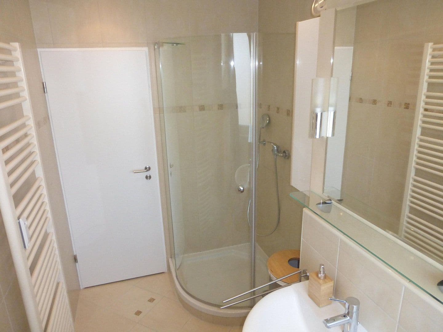 Predaj bytu 4-izbový 80 m², Frankfurt am Main, Hesensko Predaj bytu 4-izbový 80 m², Frankfurt am Main, Hesensko