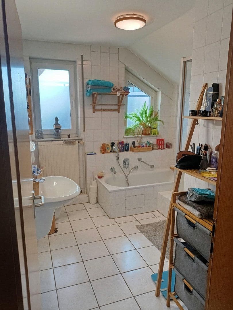 Prenájom domu 104 m², pozemek 224 m², Geilenkirchen, Severné Porýnie - Westfálsko Prenájom domu 104 m², pozemek 224 m², Geilenkirchen, Severné Porýnie - Westfálsko