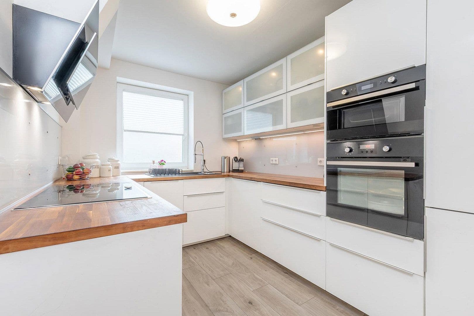 Predaj domu 89 m², pozemek 344 m², Hamburg, Hamburg Predaj domu 89 m², pozemek 344 m², Hamburg, Hamburg