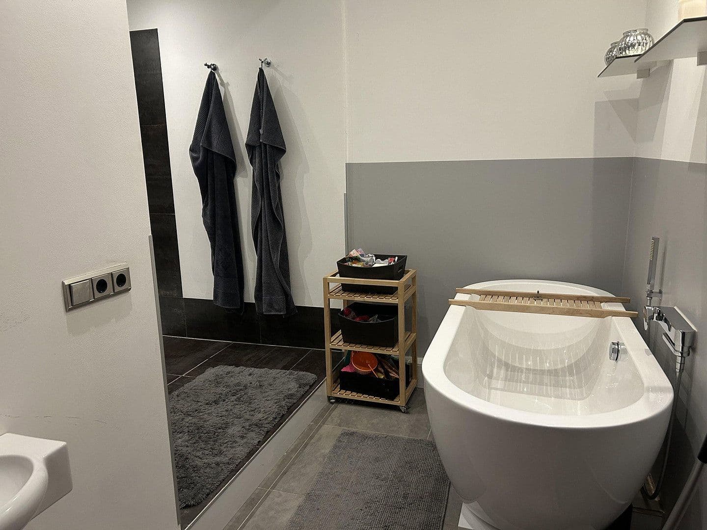 Predaj domu 644 m², pozemek 754 m², Gustav Heinemann Str 3, Korschenbroich, Severné Porýnie - Westfálsko Predaj domu 644 m², pozemek 754 m², Gustav Heinemann Str 3, Korschenbroich, Severné Porýnie - Westfálsko