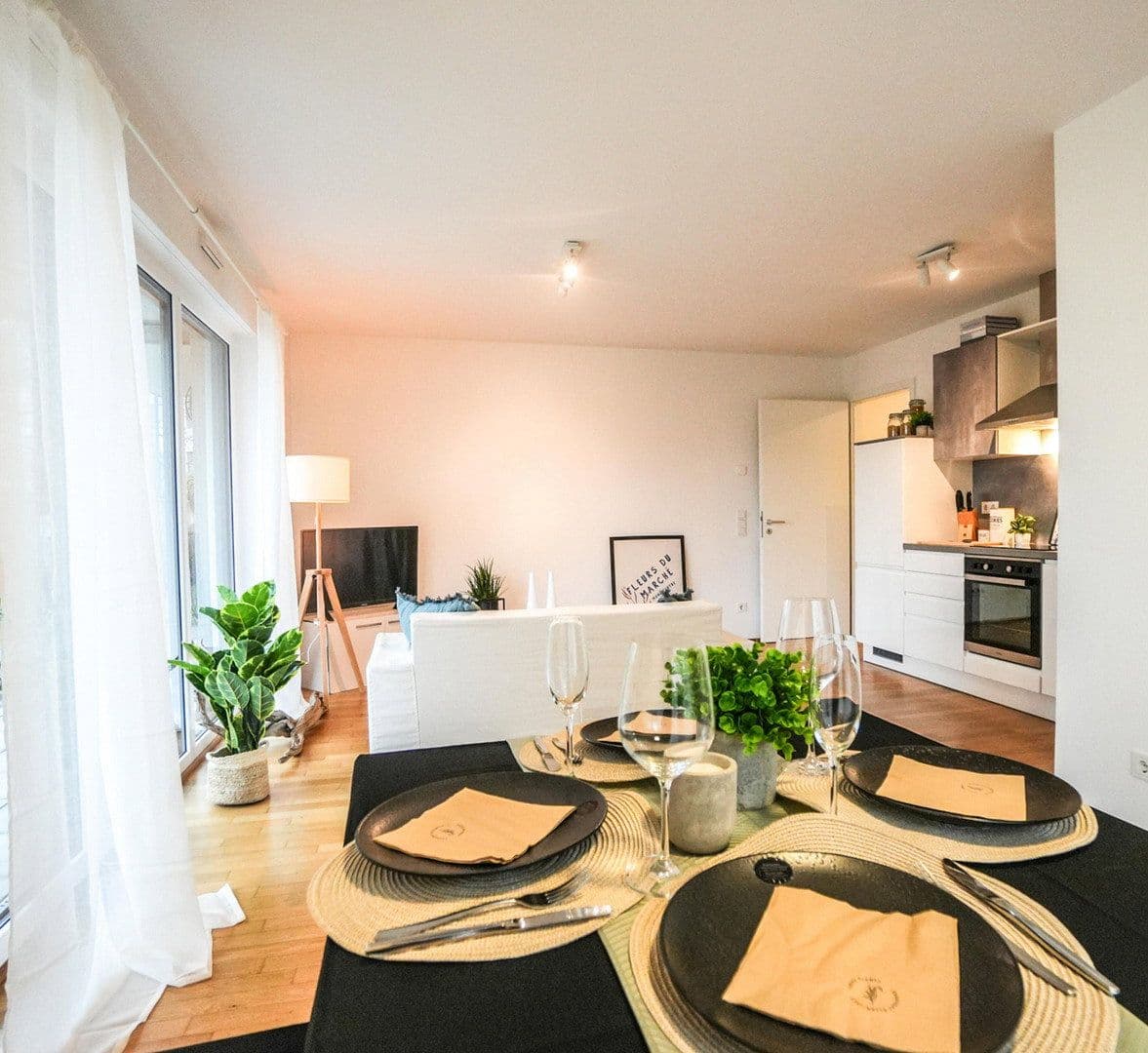 Prenájom bytu 2-izbový 62 m², Godesberger Allee 106a, Bonn, Severné Porýnie - Westfálsko Prenájom bytu 2-izbový 62 m², Godesberger Allee 106a, Bonn, Severné Porýnie - Westfálsko