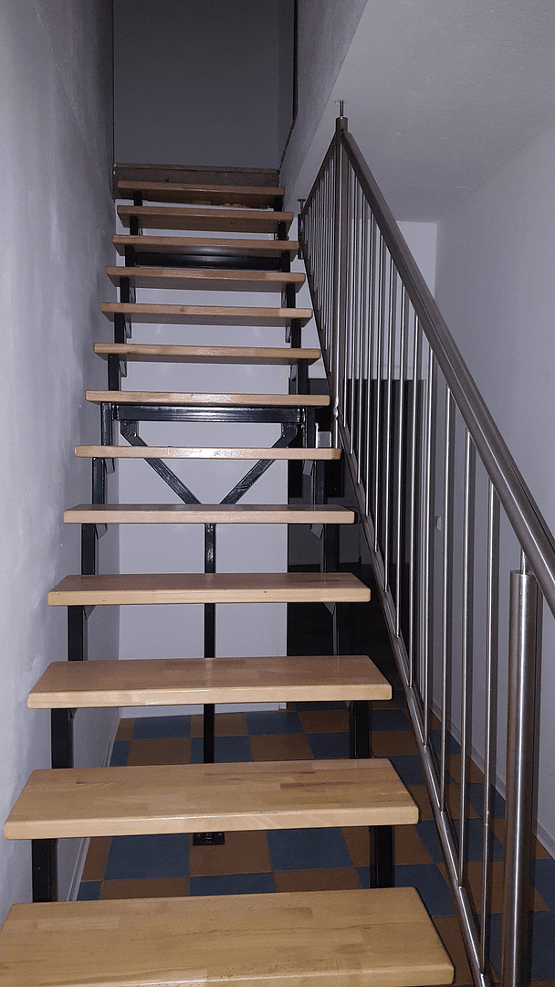 Prenájom bytu 5-izbový 117 m², Ulmengasse 7, Sprendlingen, Porýnie-Falcko Prenájom bytu 5-izbový 117 m², Ulmengasse 7, Sprendlingen, Porýnie-Falcko