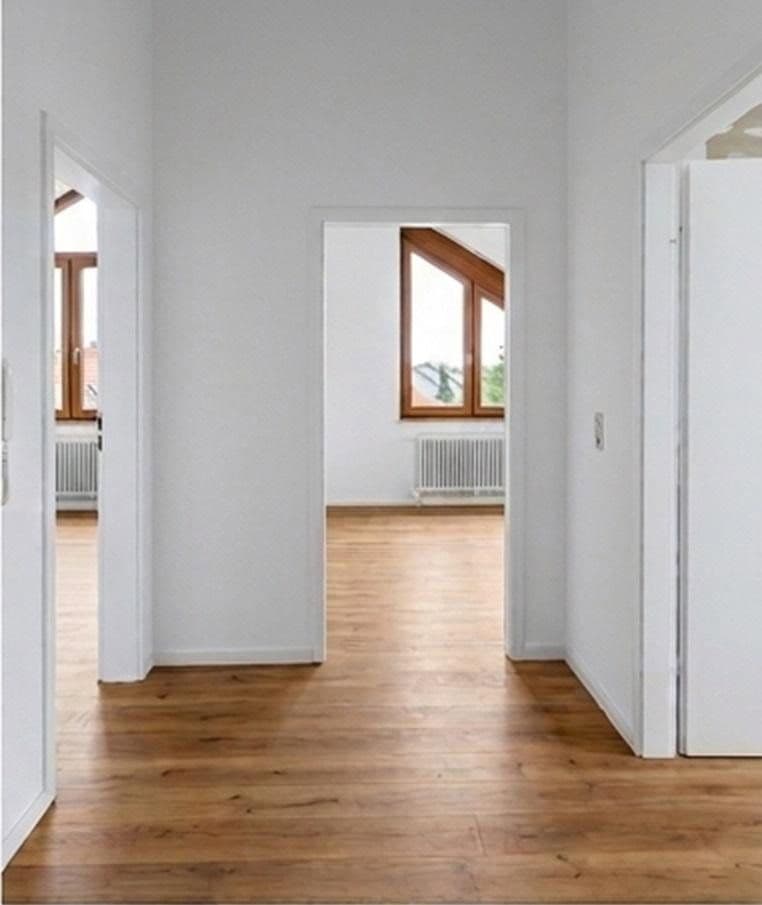 Prenájom bytu 2-izbový 55 m², Reutlingen, Bádensko-Wurttembersko Prenájom bytu 2-izbový 55 m², Reutlingen, Bádensko-Wurttembersko