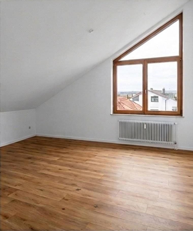 Prenájom bytu 2-izbový 55 m², Reutlingen, Bádensko-Wurttembersko Prenájom bytu 2-izbový 55 m², Reutlingen, Bádensko-Wurttembersko