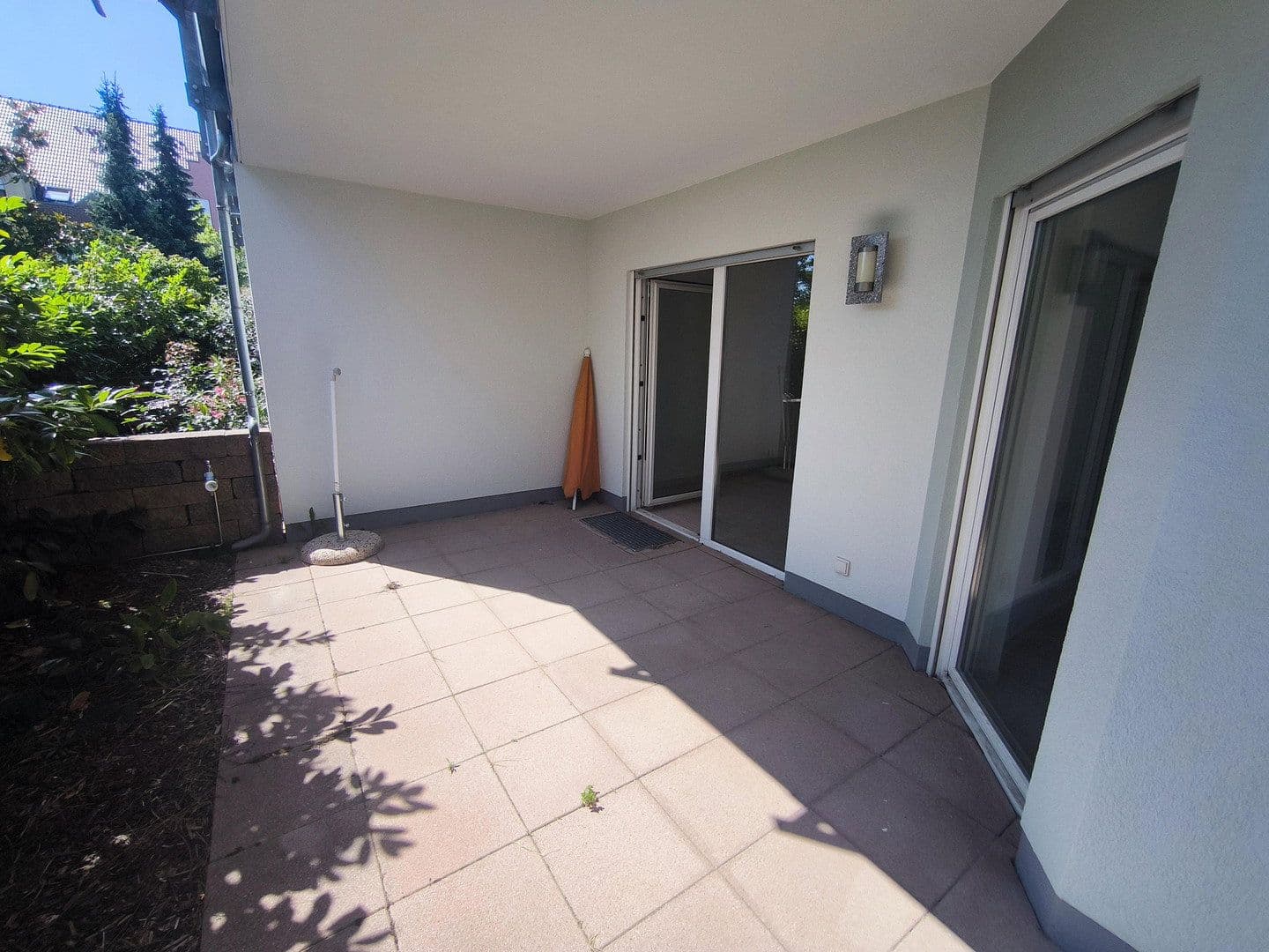 Prenájom bytu 2-izbový 60 m², Altlußheimer Straße 57, Neulußheim, Bádensko-Wurttembersko Prenájom bytu 2-izbový 60 m², Altlußheimer Straße 57, Neulußheim, Bádensko-Wurttembersko