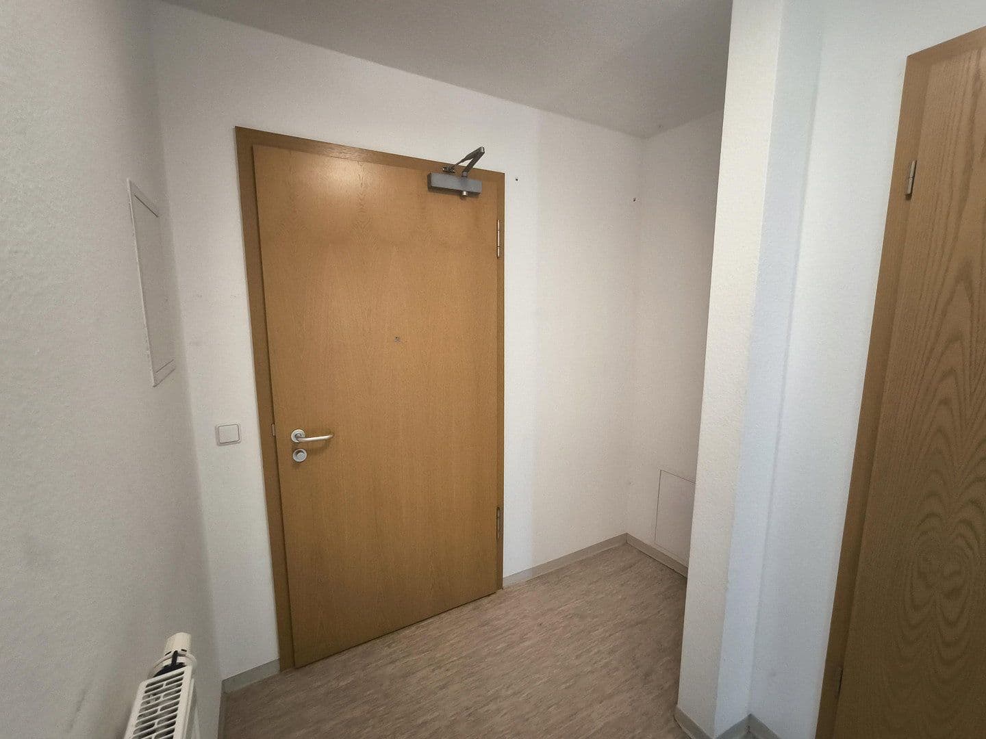 Prenájom bytu 2-izbový 60 m², Altlußheimer Straße 57, Neulußheim, Bádensko-Wurttembersko Prenájom bytu 2-izbový 60 m², Altlußheimer Straße 57, Neulußheim, Bádensko-Wurttembersko