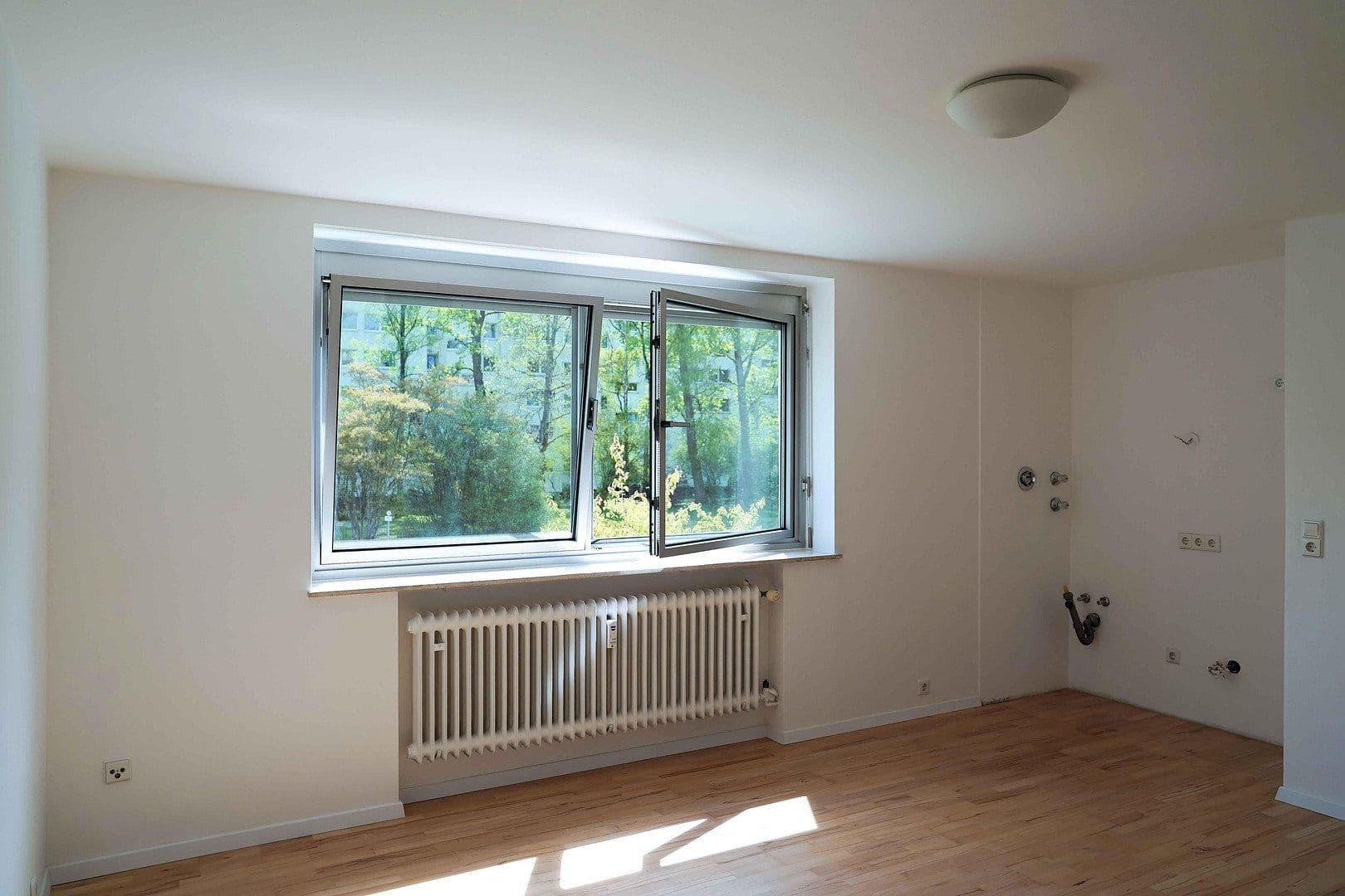 Predaj bytu 1-izbový 26 m², München, Bavorsko Predaj bytu 1-izbový 26 m², München, Bavorsko