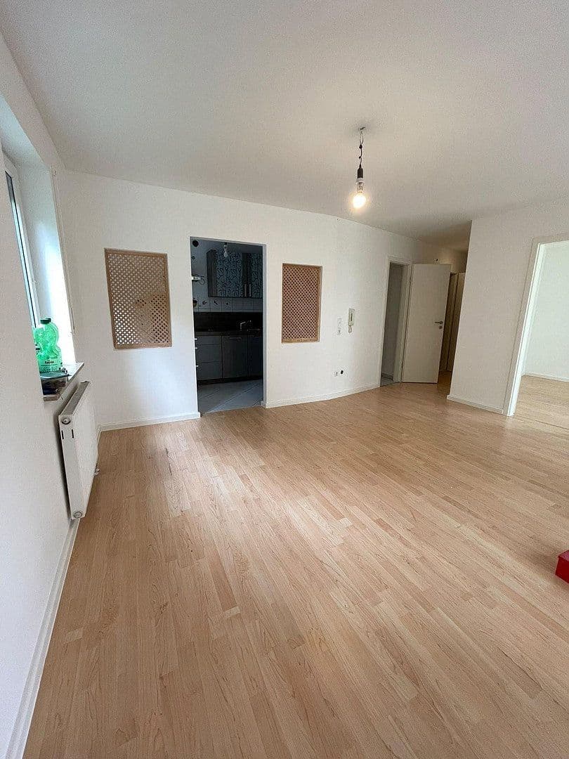 Prenájom bytu 2-izbový 55 m², Haller Str 77, Rosengarten, Bádensko-Wurttembersko Prenájom bytu 2-izbový 55 m², Haller Str 77, Rosengarten, Bádensko-Wurttembersko