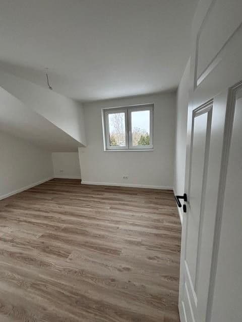 Predaj bytu 5-izbový 110 m², Kraueler Hauptdeich 69, Hamburg, Hamburg Predaj bytu 5-izbový 110 m², Kraueler Hauptdeich 69, Hamburg, Hamburg