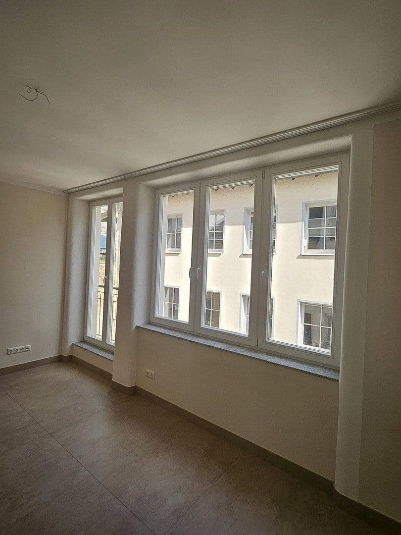 Prenájom bytu 1-izbový 41 m², Schlossberg 2, Saarburg, Porýnie-Falcko Prenájom bytu 1-izbový 41 m², Schlossberg 2, Saarburg, Porýnie-Falcko