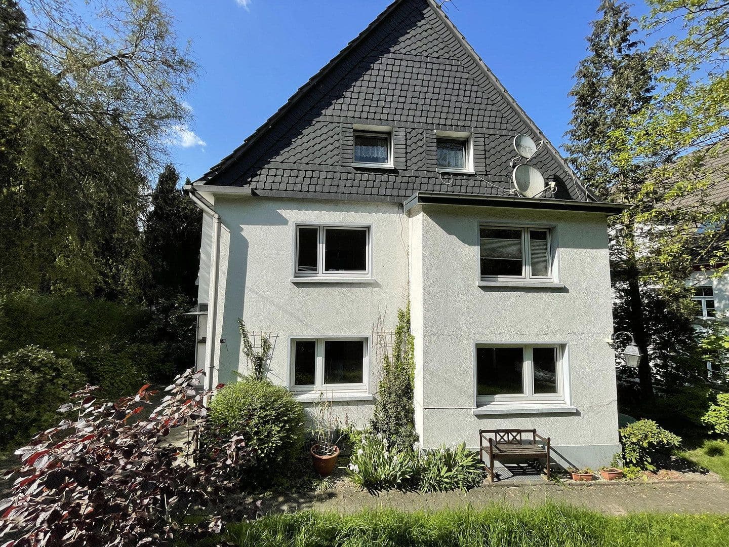 Predaj domu 482 m², pozemek 1.733 m², Hindenburgstr. 57 und 59, Gummersbach, Severné Porýnie - Westfálsko Predaj domu 482 m², pozemek 1.733 m², Hindenburgstr. 57 und 59, Gummersbach, Severné Porýnie - Westfálsko