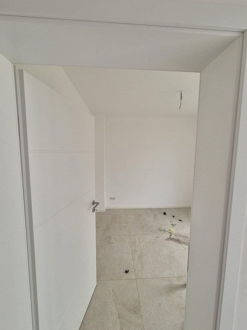 Prenájom domu 130 m², pozemek 400 m², Große Straße 43, Gehrden, Dolné Sasko Prenájom domu 130 m², pozemek 400 m², Große Straße 43, Gehrden, Dolné Sasko