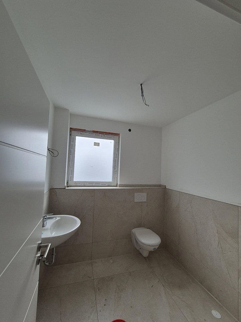 Prenájom domu 130 m², pozemek 400 m², Große Straße 43, Gehrden, Dolné Sasko Prenájom domu 130 m², pozemek 400 m², Große Straße 43, Gehrden, Dolné Sasko