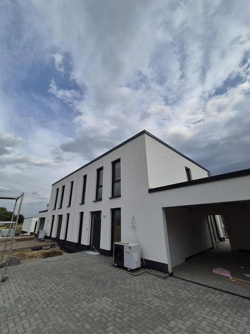 Prenájom domu 130 m², pozemek 400 m², Große Straße 43, Gehrden, Dolné Sasko Prenájom domu 130 m², pozemek 400 m², Große Straße 43, Gehrden, Dolné Sasko