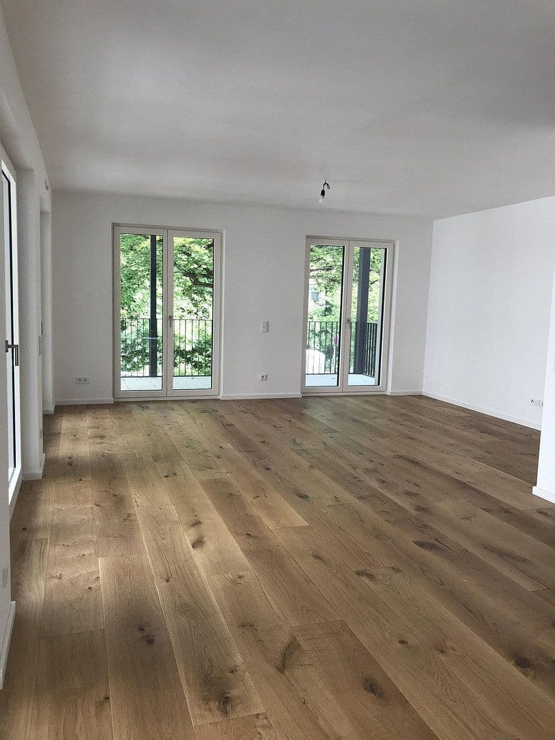Prenájom bytu 4-izbový 146 m², Dreieich, Hesensko Prenájom bytu 4-izbový 146 m², Dreieich, Hesensko