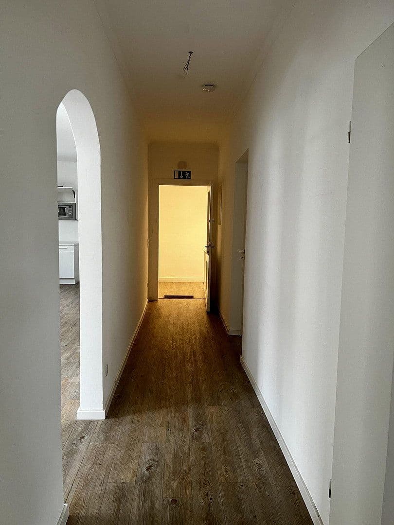 Prenájom bytu 2-izbový 88 m², Hermann-Albertz-Str.188, Oberhausen, Severné Porýnie - Westfálsko Prenájom bytu 2-izbový 88 m², Hermann-Albertz-Str.188, Oberhausen, Severné Porýnie - Westfálsko