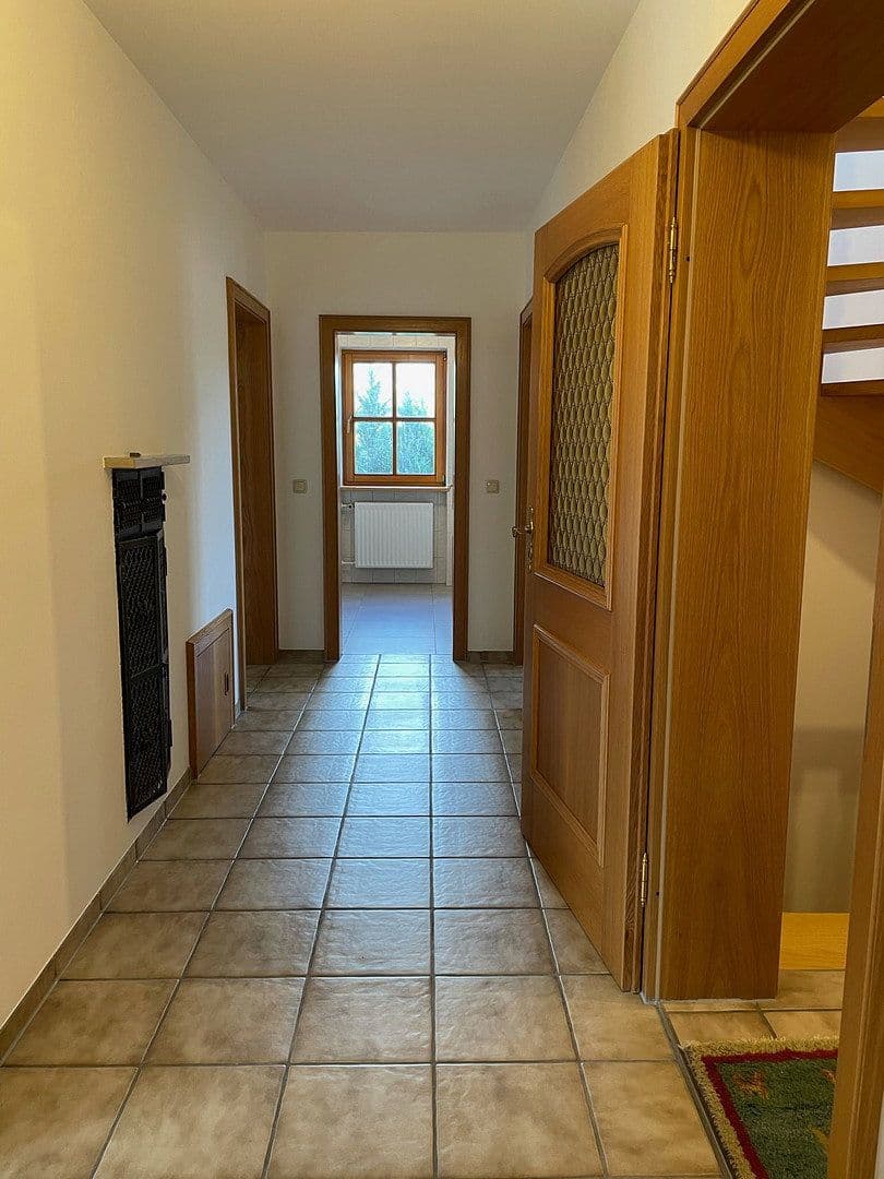 Prenájom bytu 3-izbový 102 m², Kastl, Bavorsko Prenájom bytu 3-izbový 102 m², Kastl, Bavorsko