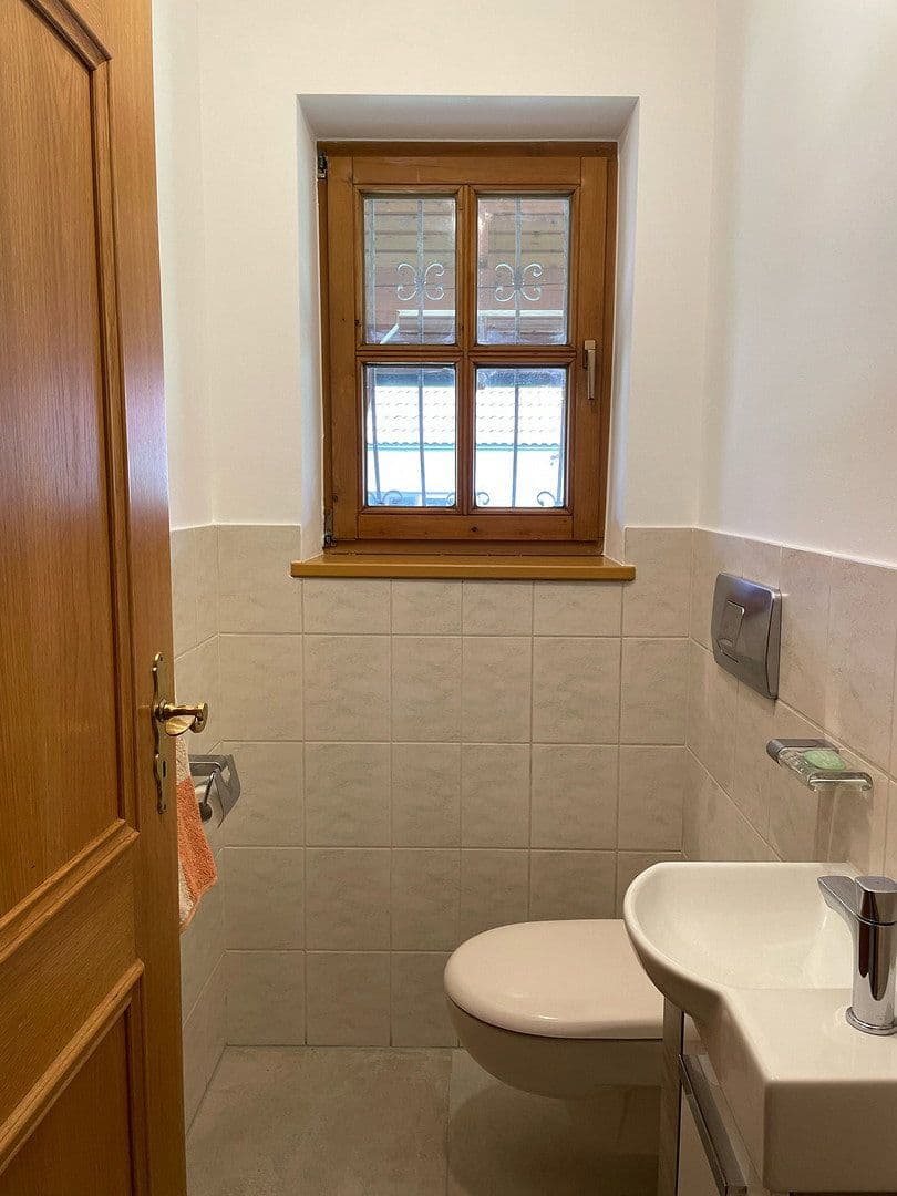 Prenájom bytu 3-izbový 102 m², Kastl, Bavorsko Prenájom bytu 3-izbový 102 m², Kastl, Bavorsko