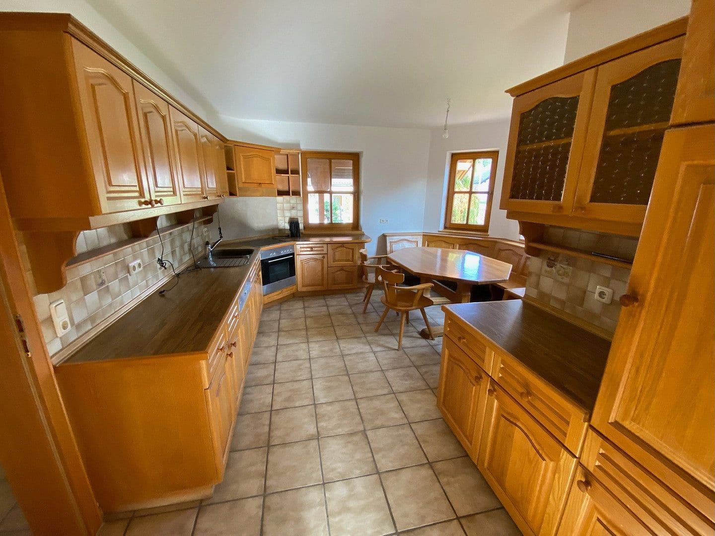 Prenájom bytu 3-izbový 102 m², Kastl, Bavorsko Prenájom bytu 3-izbový 102 m², Kastl, Bavorsko