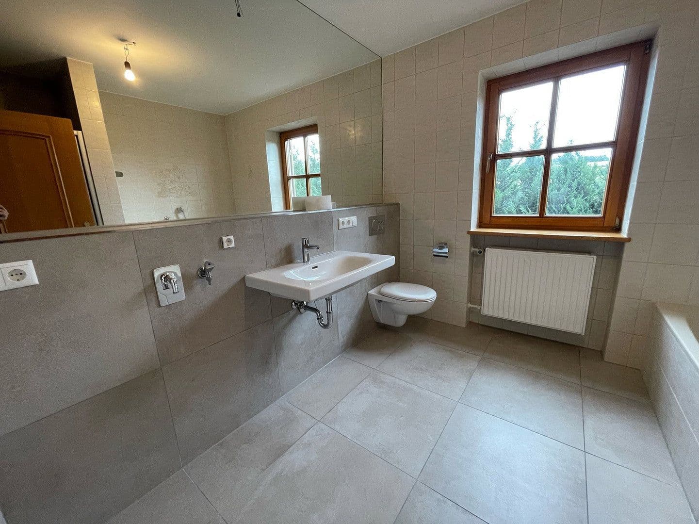 Prenájom bytu 3-izbový 102 m², Kastl, Bavorsko Prenájom bytu 3-izbový 102 m², Kastl, Bavorsko
