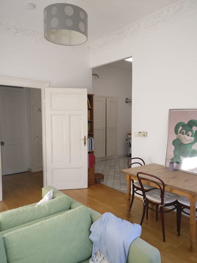Prenájom bytu 2-izbový 56 m², Gneisenaustrasse 10, Wiesbaden, Hesensko Prenájom bytu 2-izbový 56 m², Gneisenaustrasse 10, Wiesbaden, Hesensko